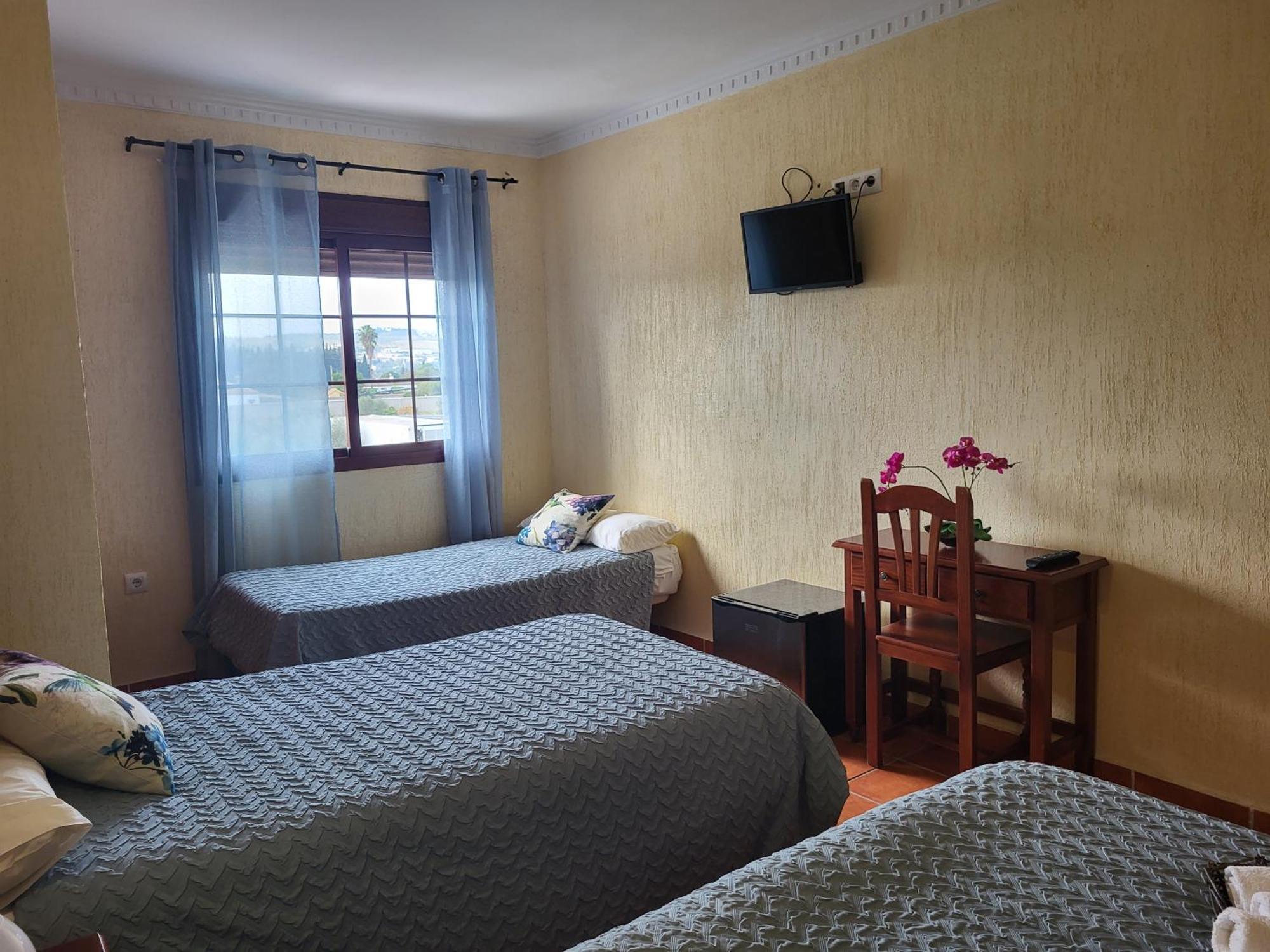 Hostal Rural La Plata Parking Incluido アルコス・デ・ラ・フロンテーラ エクステリア 写真