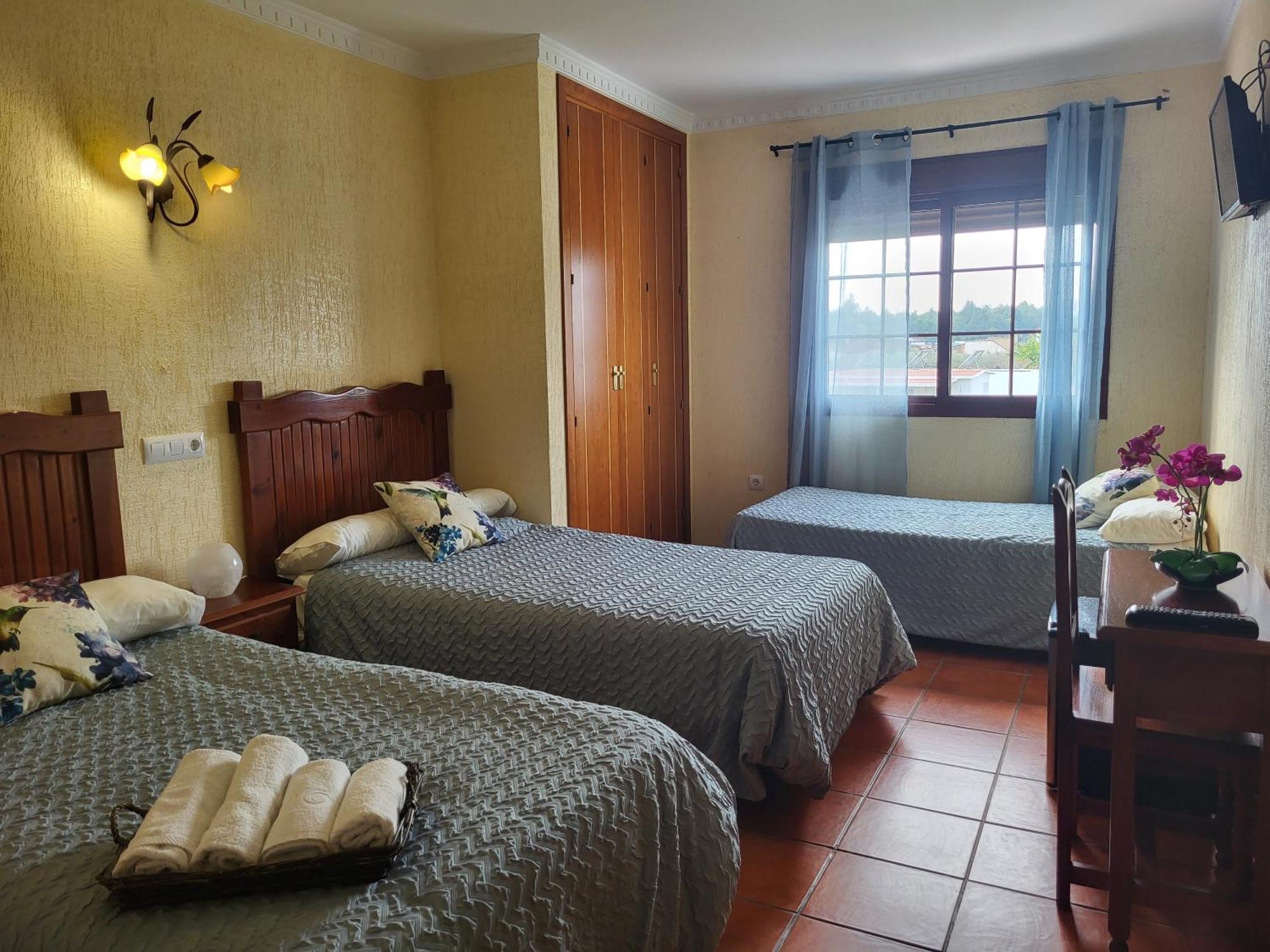 Hostal Rural La Plata Parking Incluido アルコス・デ・ラ・フロンテーラ エクステリア 写真