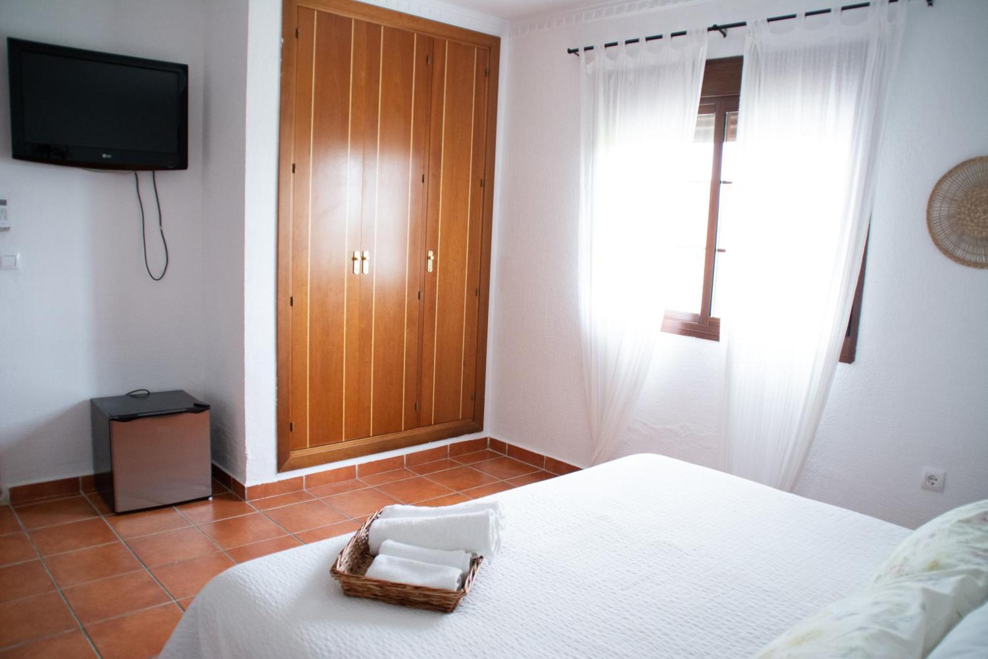 Hostal Rural La Plata Parking Incluido アルコス・デ・ラ・フロンテーラ エクステリア 写真