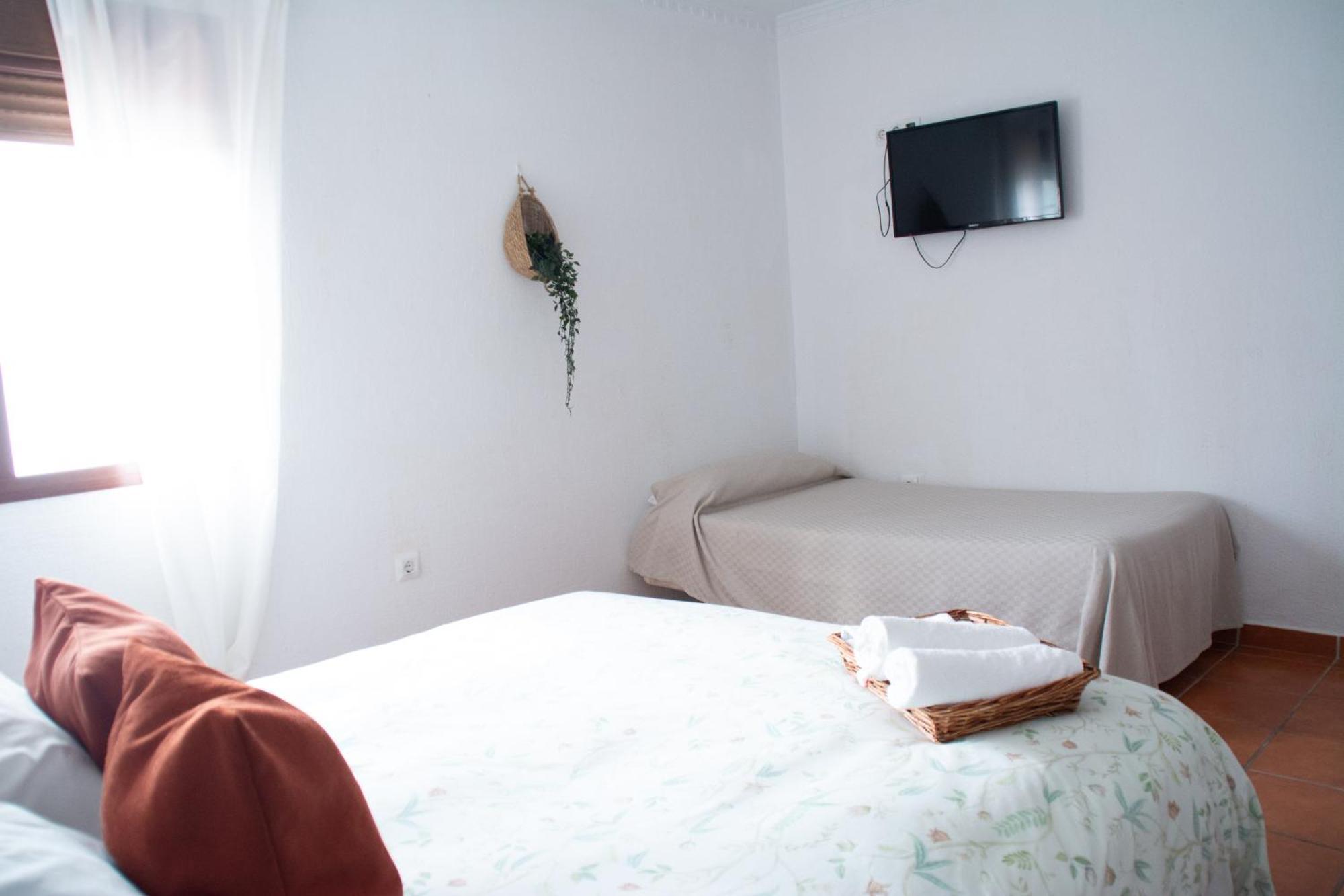 Hostal Rural La Plata Parking Incluido アルコス・デ・ラ・フロンテーラ エクステリア 写真
