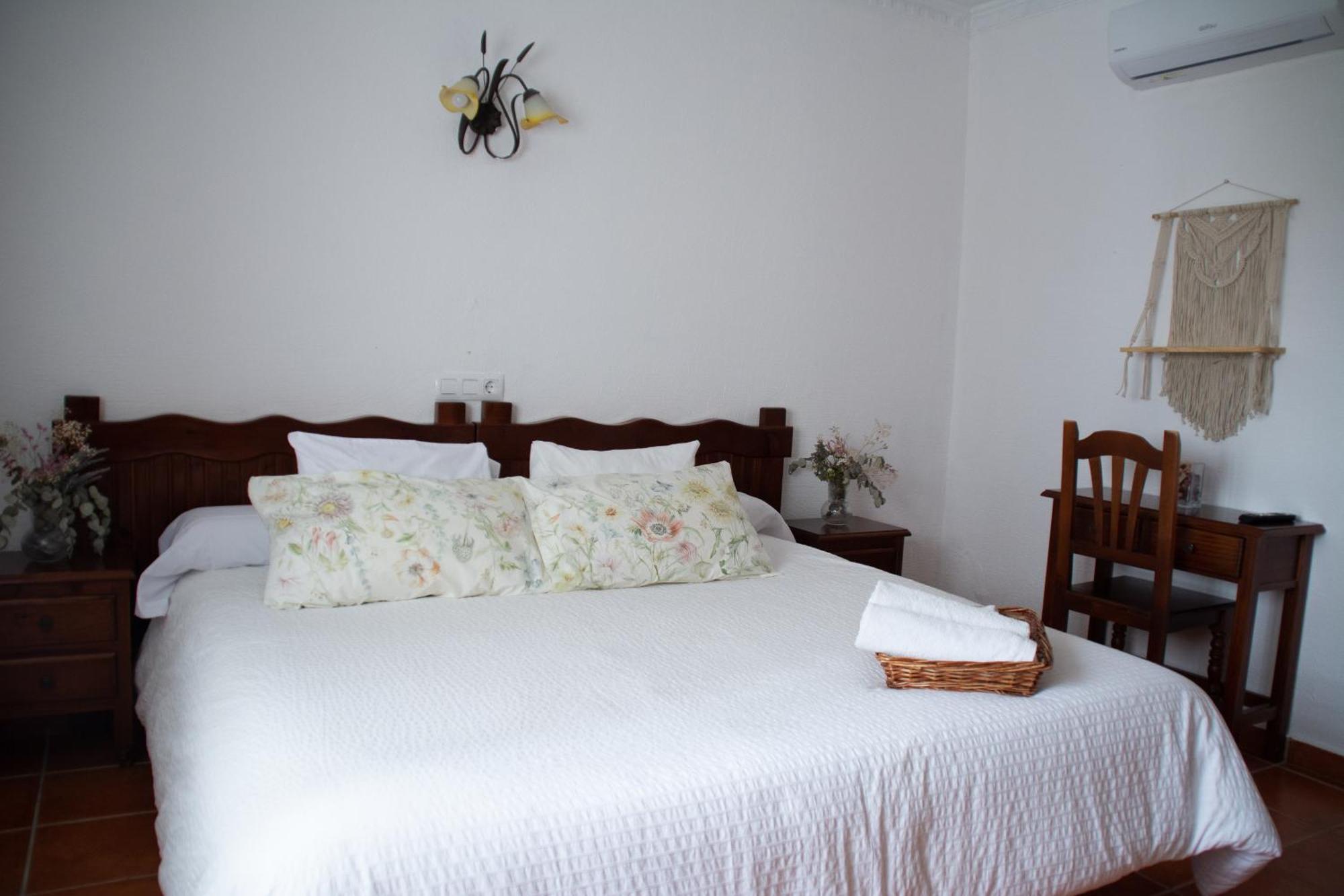 Hostal Rural La Plata Parking Incluido アルコス・デ・ラ・フロンテーラ エクステリア 写真